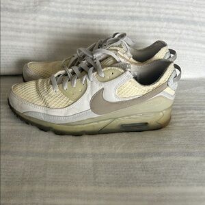 Nike Air Max Cream and Gray Sneakers